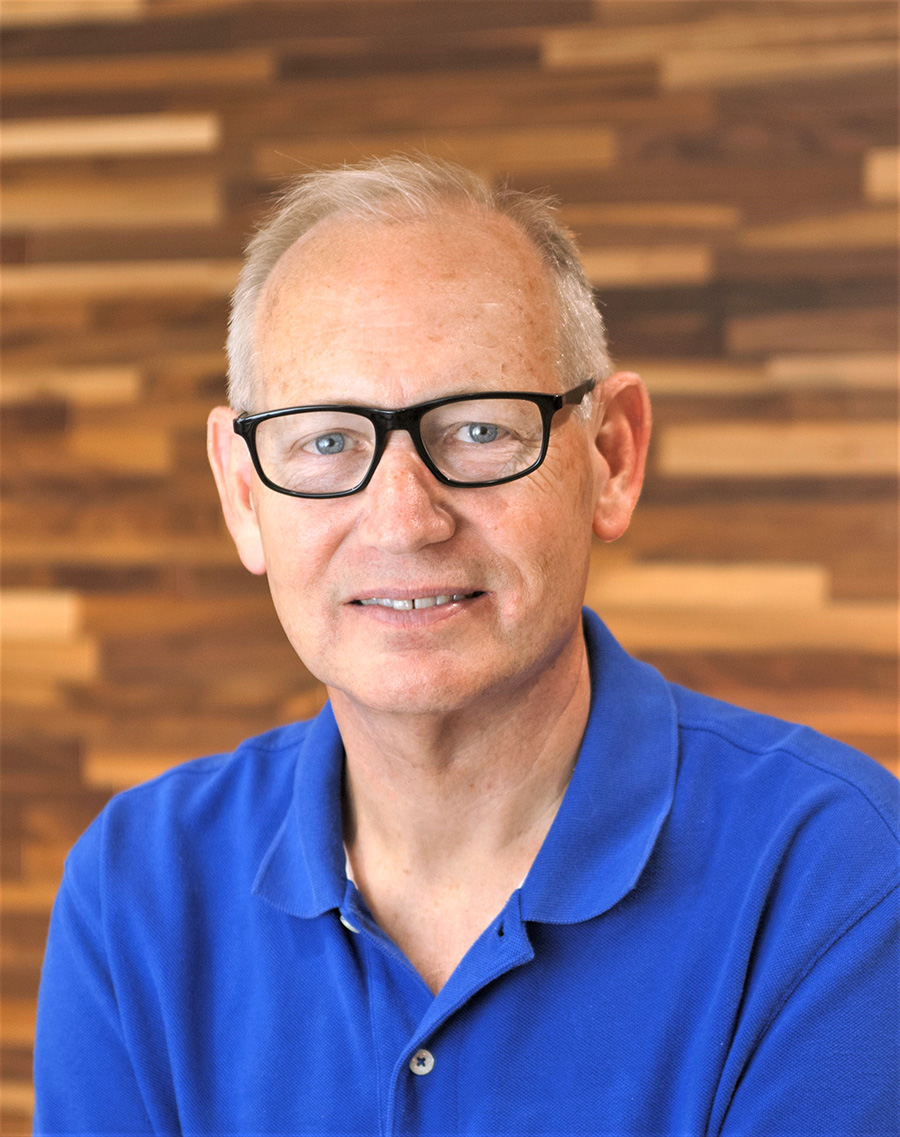 FBCOWB's tweet photo. Bob Farmer: 36 years with First Baptist Owensboro.
Thank you Bob for being part of FBCO, we greatly appreciate and value your hard work!! https://t.co/0MuFffspmA