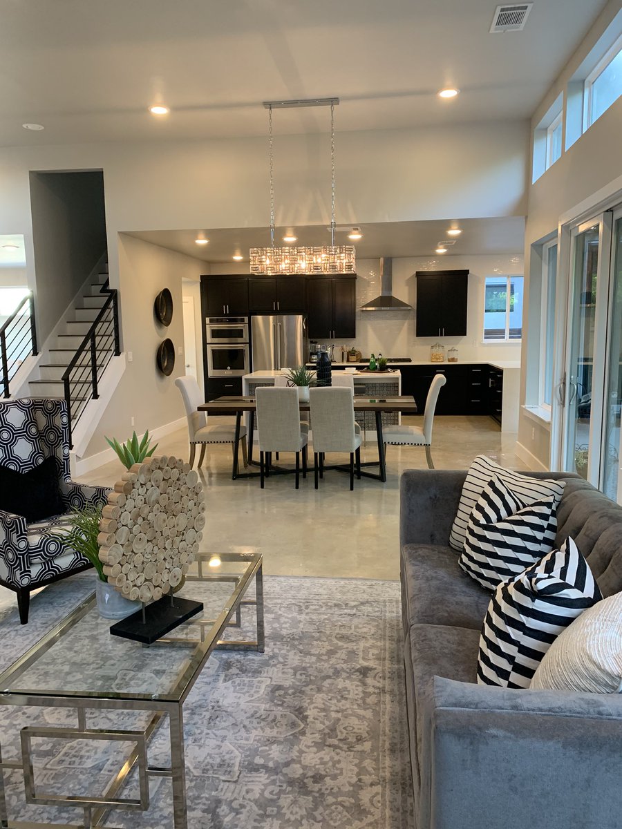 TheRoyerCo's tweet photo. COMING SOON...
#ForSale #Dallas #Texas https://t.co/iUpOv10pJH