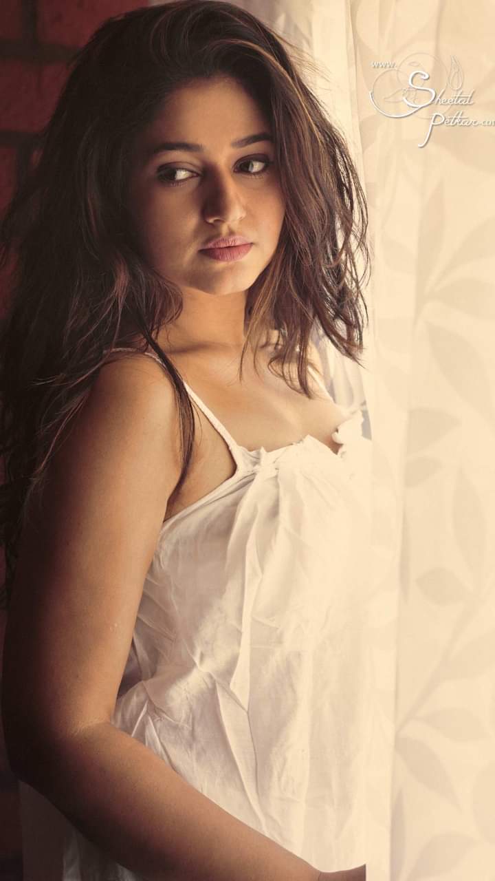 EfY2KmnVAAIC4b_?format=jpg&name=large