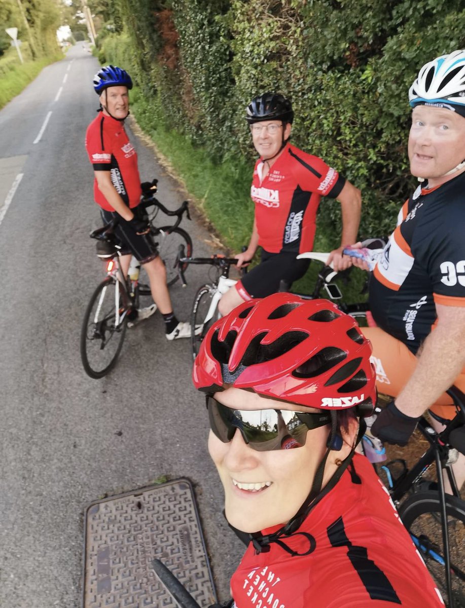 killinchy_cc's tweet photo. Few of our ‘Spinners’ group cycling around a few backroads in County Down #killinchycyclingclub #cycling #spin11 #poacherspocket #countydown #killinchy #cuclinglife #greatclubnow #craics90 https://t.co/mhSzrFFlO9