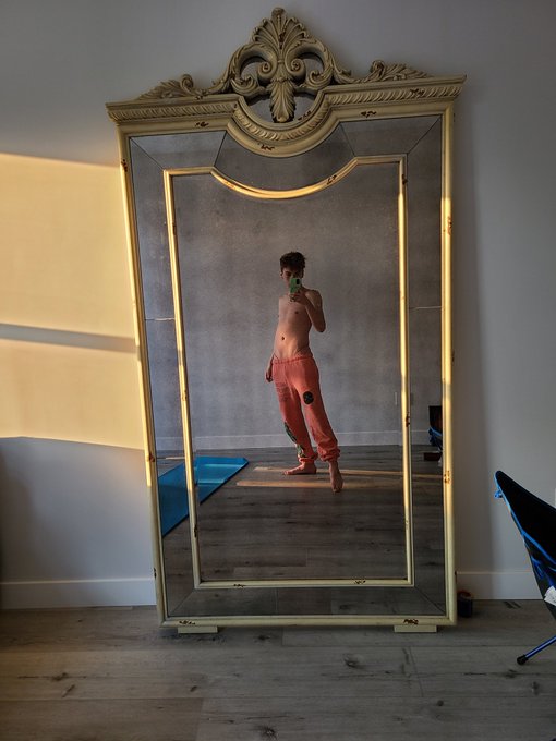 Good morning from me and my chromatica sweatpants+thong https://t.co/sT8t1e27Sd