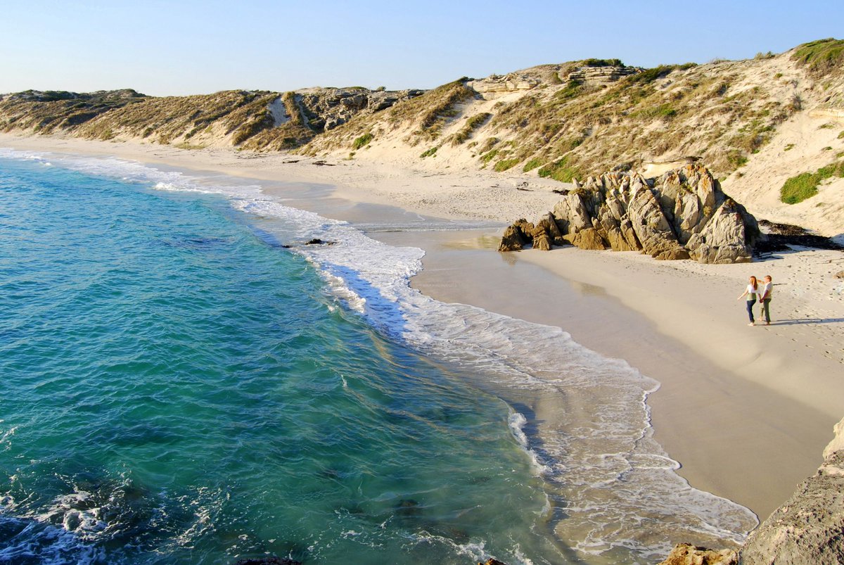 Walker Bay stretches over 17 km of sandy dunes and sandstone formations along the pristine white beaches

The sandstone outcrops are formed by sand dunes shaped and compressed by the pressure of the elements over time.

Explore this pristine coastline: bit.ly/312TApl