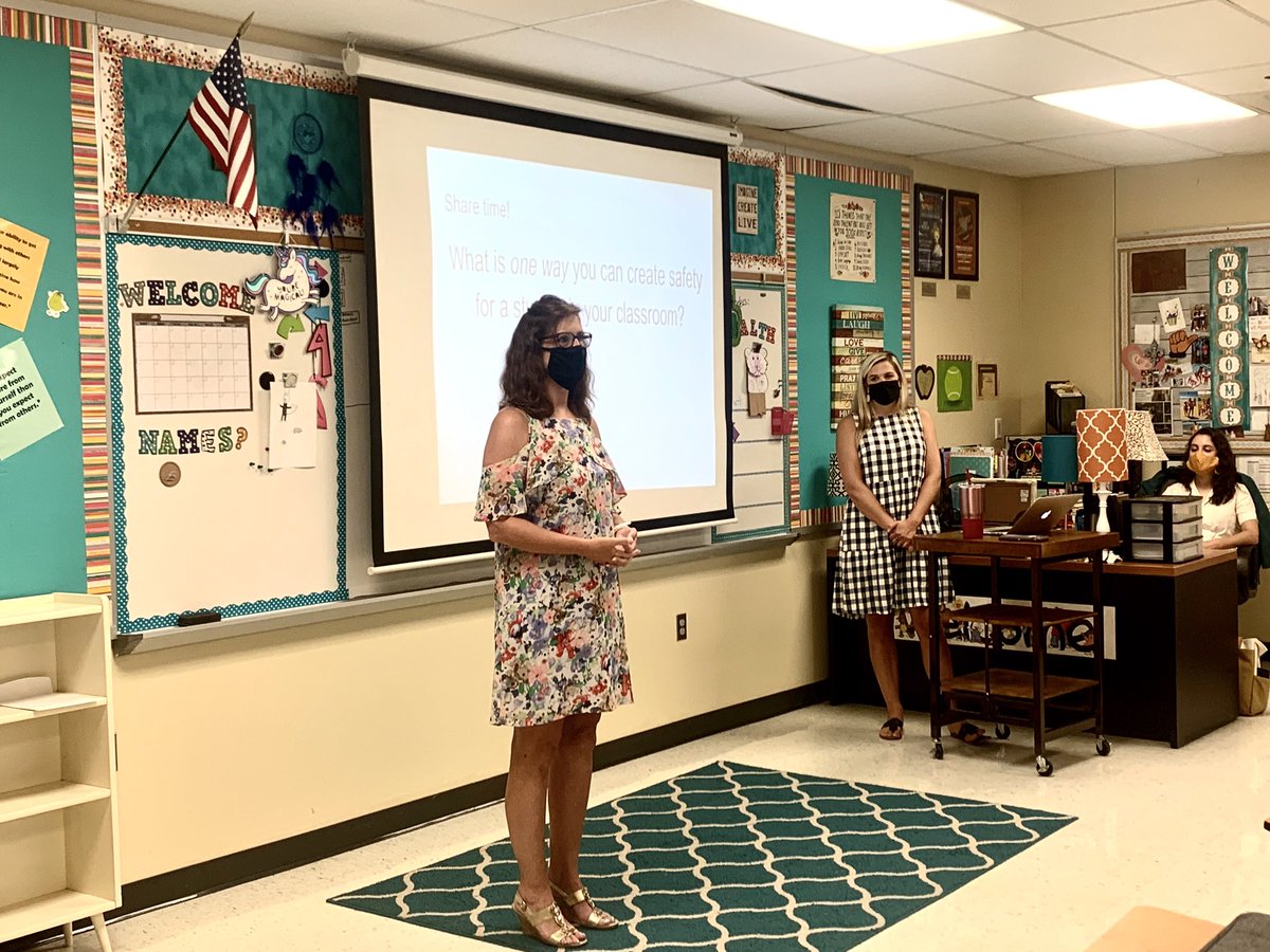 ACarterNOMS's tweet photo. @KerriHammons and I presenting a session to @NomsMustangs on Returning to School while supporting students &amp; self during the pandemic @OldhamCoSchools https://t.co/2ZtSv6UFAa