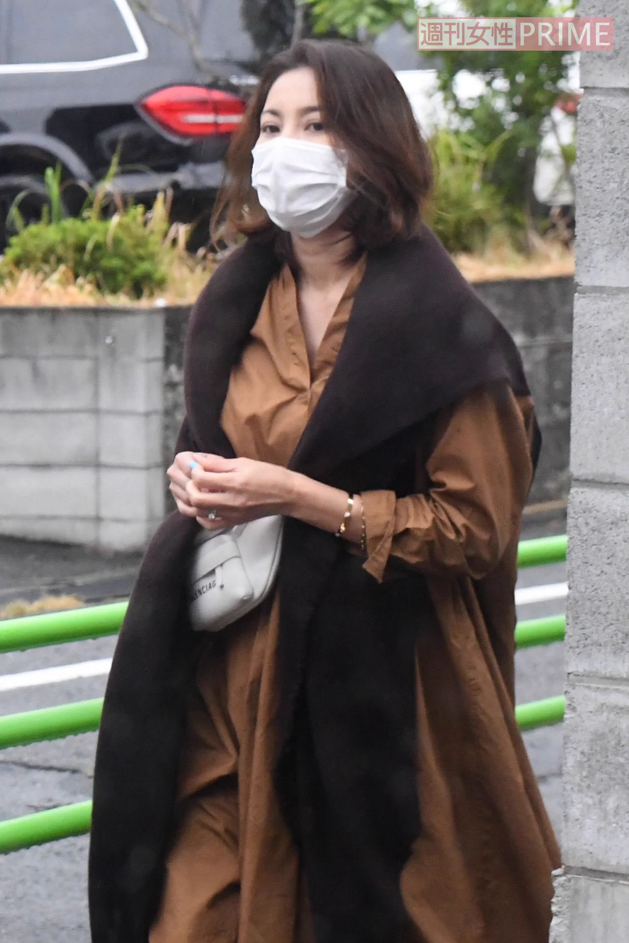 子供の運動会後に嫁と子供を置いて帰る瑛太と？娘を抱っこして荷物も持ち帰るイノッチの差！