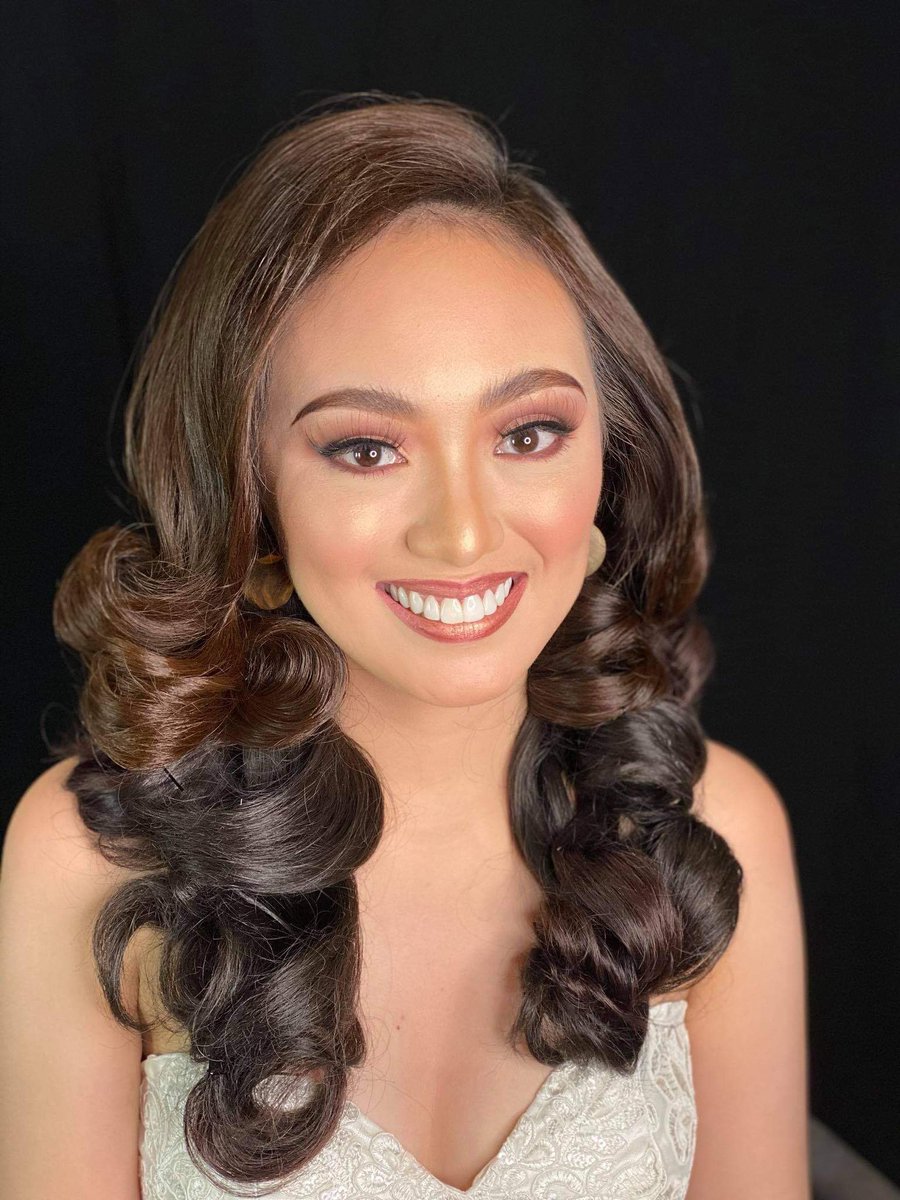 ceejay_eic's tweet photo. A true queen knows how to properly use her voice. She does not find refuge on keyboards, but she completely immerses herself into what must be done in the actual. ✨

HMUA  @aisajiejie 
Q&amp;A Coach  @iamceejay07

#teamamegabeauties #teamamega #hometobeautyqueens #nurturingourown https://t.co/qdYwdneFqJ