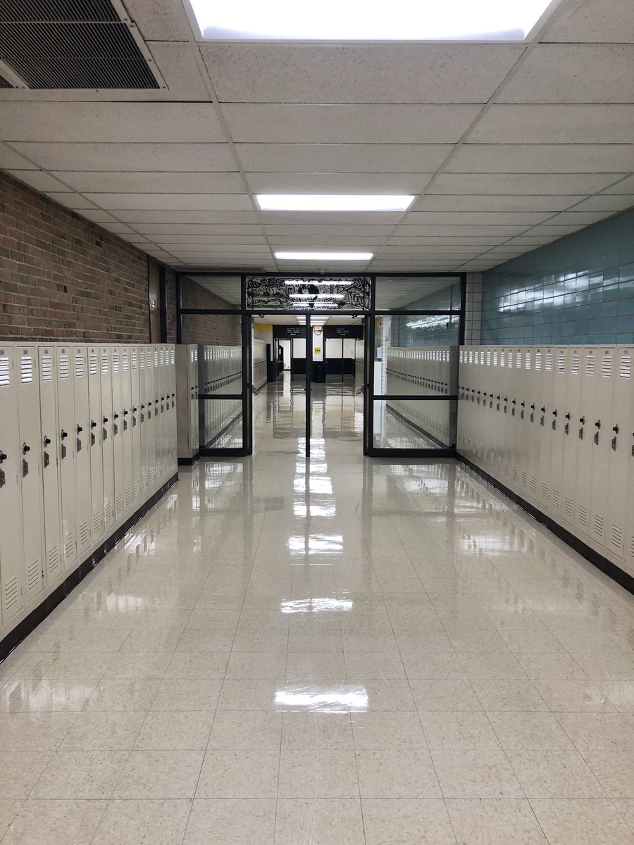 HLR_Ideas's tweet photo. Students might not be here in person, but teachers are here preparing for the school year. Monday, Aug 17, we begin. Let’s go BULLDOGS! #insidehlr @BulldogsHLR @HLR_FOOTBALL @RichardsBVB @HLRBaseball https://t.co/UteJo1uQS8