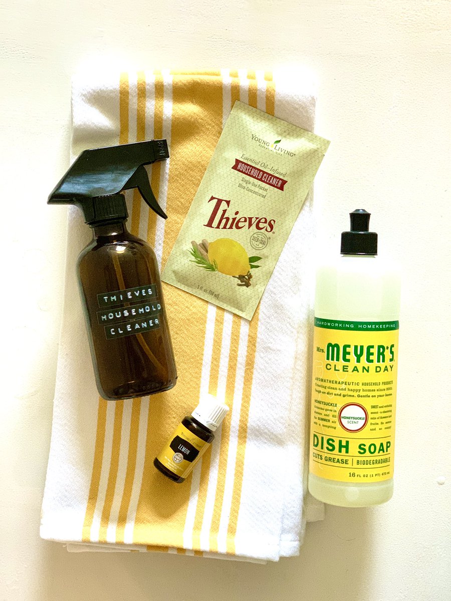 We’re having a GIVEAWAY with 4 of our friends! Head over to the blog for your chance!!

2beesinapod.com/2020/08/14/cle…