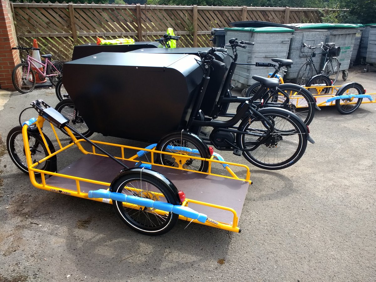 SustransEMids's tweet photo. Awesome new e cargo bikes secured by @Cycle_Derby @DerbyCC companies can loan them to test them out #lesscongestion #lesspollution Brilliant DC⚒️😀🚲 https://t.co/zwC7NhvgHO