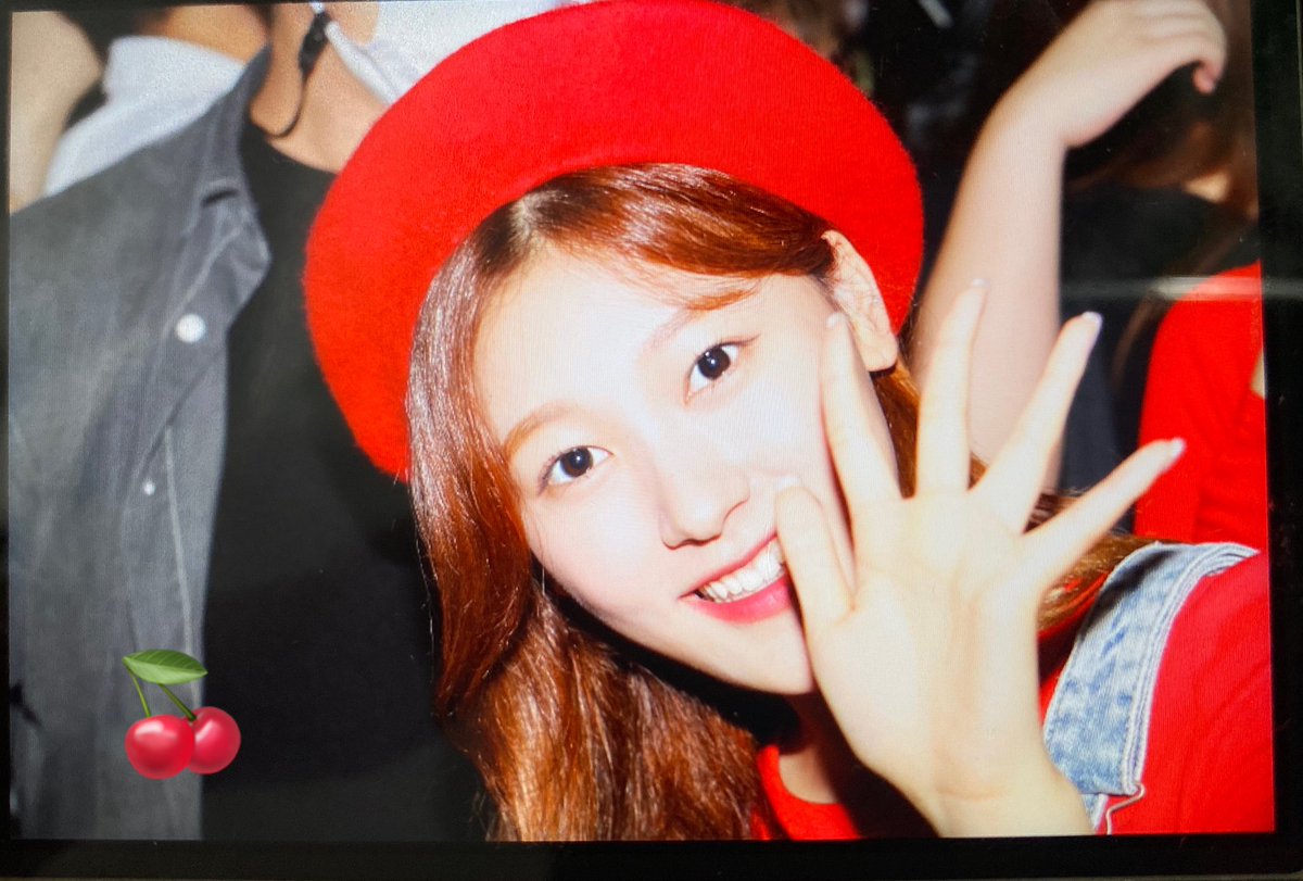 cherishchoerry's tweet photo. 200814 프리뷰

진짜 오랜만이다🥺🥺

#이달의소녀 #최예림 #최리 #Choerry
#loona https://t.co/UFZpRUXlg4
