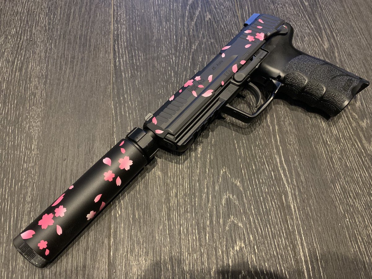 東京マルイHK45タクティカルを塗装しました！桜の花吹雪を