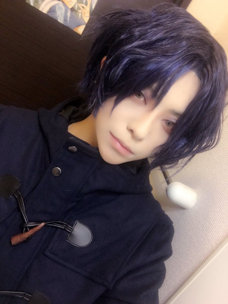 シロ 携帯機種変ついでに古い写真発掘して懐かしんでた 宅コスにして初コスだった時のゆきむらせいいちですな なんの衣装だったか忘れた