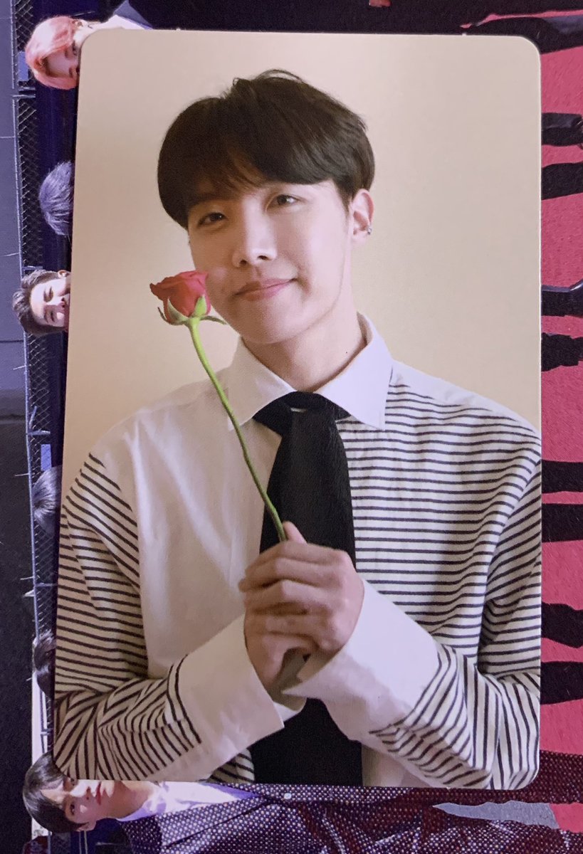 aahami06's tweet photo. 방탄소년단 2019 메모리즈 포카 양도

호석 1.95

택포 +0.25
분실위험, 우체국 방문이 어려워 택배배송만 가능합니다ㅠ
입금가능할때 말씀해주세요~ https://t.co/bYH8Repubb