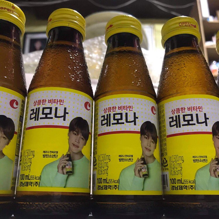 bangtan_pieces's tweet photo. BTS x LEMONA PH 🇵🇭🇵🇭
On hand and available items. Available until stocks last.
Lemona 100ml
Php 80.00 per piece + local SF
Php 700.00 for 10 pieces +local SF
Available members: JIN, JHOPE, JIMIN, V, JK
DM for orders
#BTSLEMONA #BTSLEMONAPH #LEMONAPH #BTS https://t.co/4oHOXbPGok