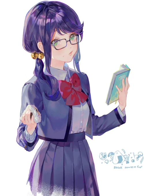 食べっぷりがかわいい委員長🍙 