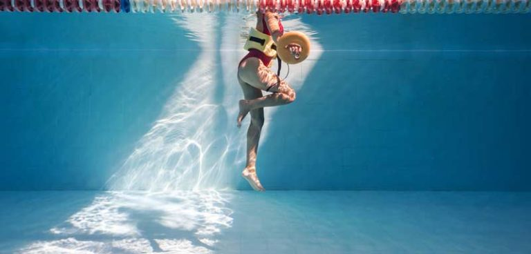 MarktheSpaman's tweet photo. The mix of deep water running and occlusion training works wonders for older athletes and athletes who are desperate to restore their body back to normal, says @spikesonly ~ https://t.co/YxMk4w55pf via @SimpliFaster #traininghacks #h2o #wellness #fitness #spa https://t.co/VnCx341Xn0