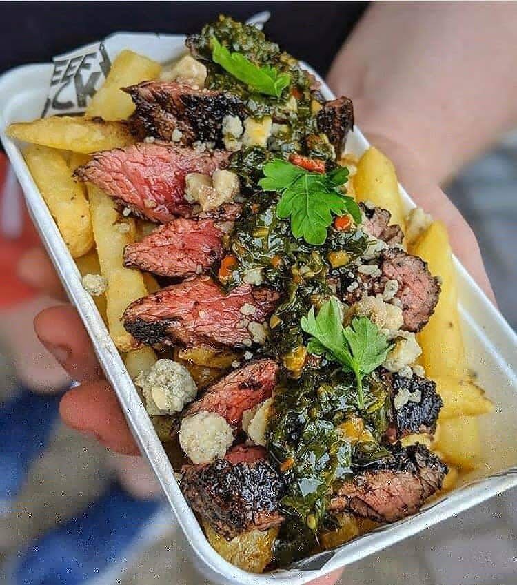 It's not too late to book in your spot for Sunday at <a href="/DigbethDiner/">Digbeth Dining Club</a> x Digbeth Arena. 

Great food, great atmosphere. Come and spend your Sunday with us! 

Tables available here 👉🏻 bit.ly/30GdN5p