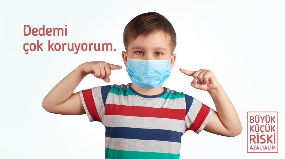 Çocuklarımız, gençlerimiz hayatlarından fedakârlık yapıyor. Bunu karşılıksız bırakmayın. Tedbirlere harfiyen uyun. 21 Eylülde, okullarda yüz yüze eğitime geçildiğinde, vakalar azalmış olsun. Onlara daha güvenli şartlar sunalım. Biz anne babalar, evlatlarımız kadar duyarlı olsak..