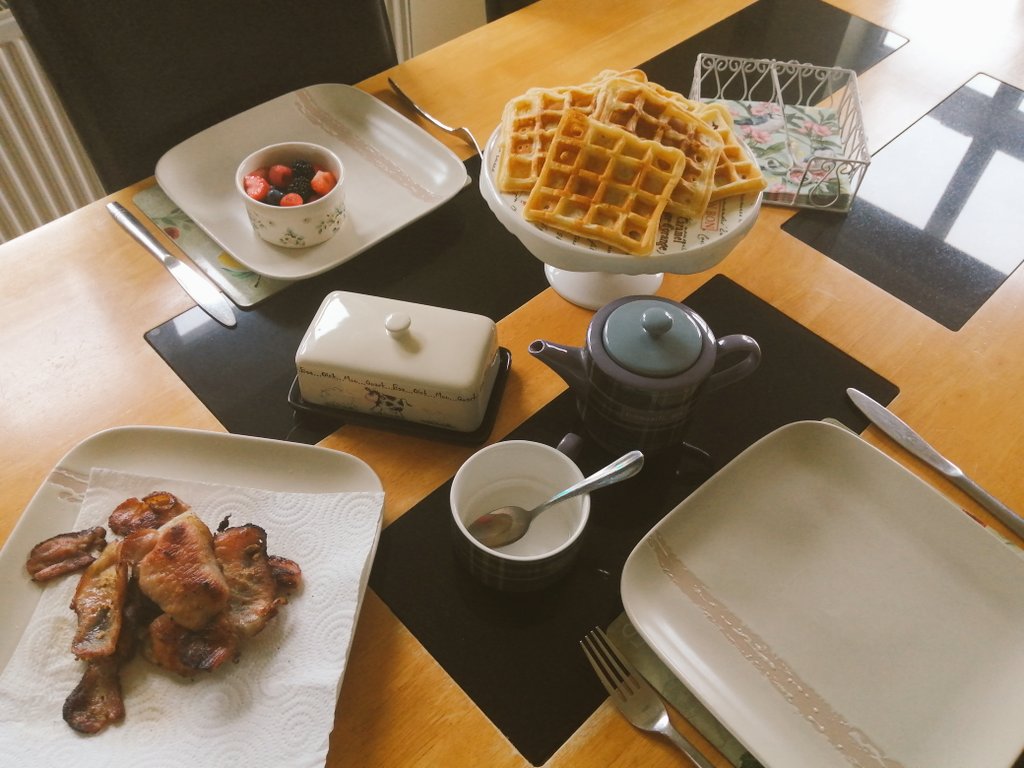 michelledwyer84's tweet image. Love a lazy breakfast #weekendwaffles