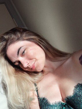SammyMo18745602's tweet photo. First 100 guys who retweet’s my post gets a free nude 💕
 
DM if your interested babe🌺

 #horny #sexting #naughty #porn #sex #nudes #porn #sugarbaby #sellingnudes #spank #pussy #tits #ass #boobs #feet #slut #cumslut #paypal #pussy #teen https://t.co/JefUhJtVrl