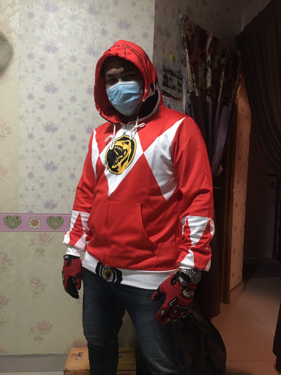 lan_kp's tweet photo. Brb. Gotta kick some evil ass.
#itsmorphinetime https://t.co/vYqavjK7EE