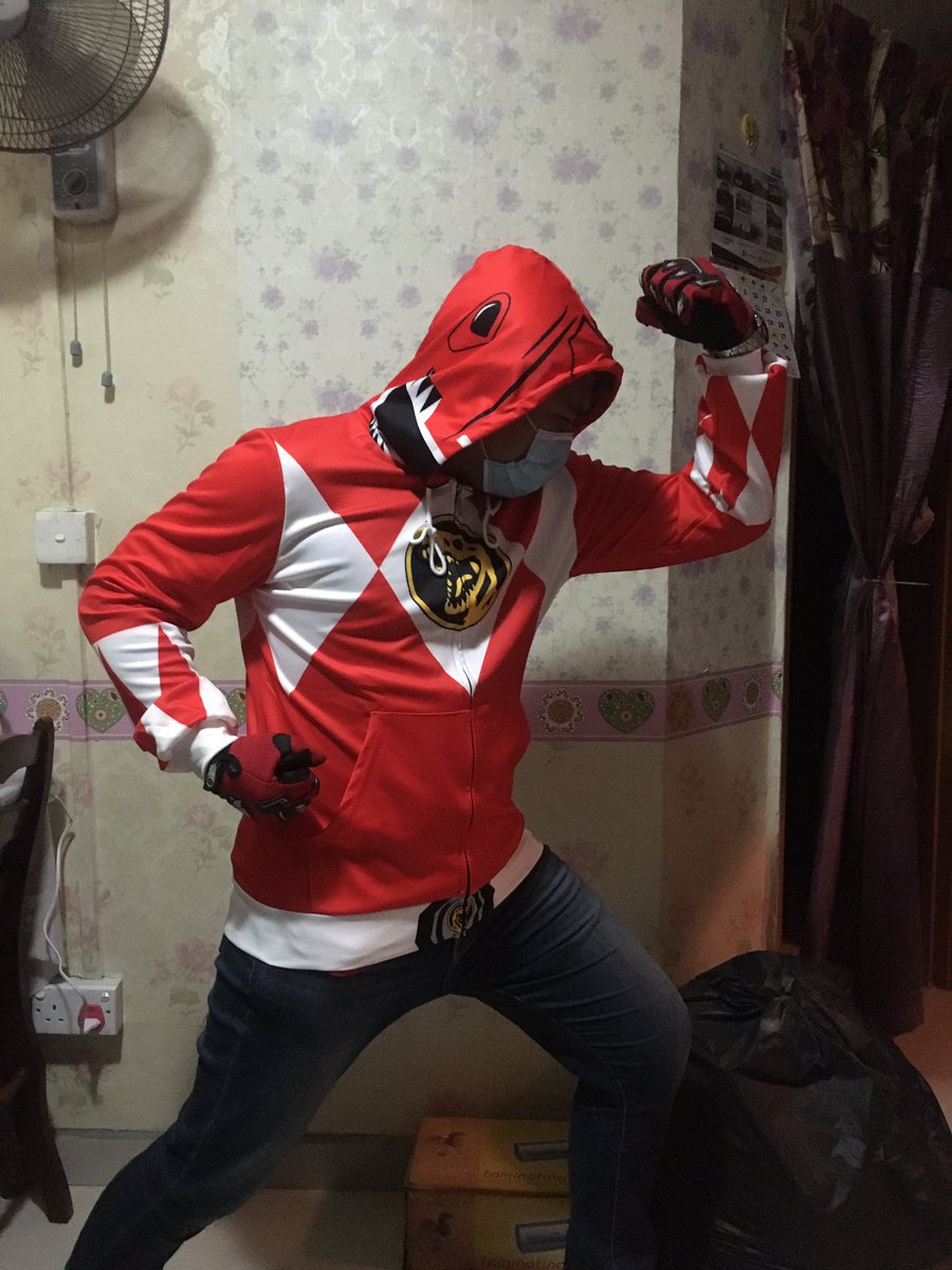 lan_kp's tweet photo. Brb. Gotta kick some evil ass.
#itsmorphinetime https://t.co/vYqavjK7EE