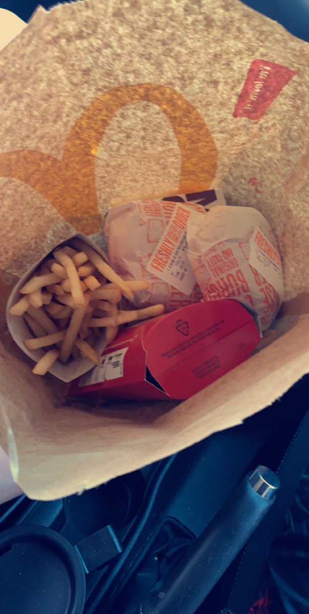 JTLadd_'s tweet photo. @McDonalds UK McDonald’s doing them Australian chips now? https://t.co/E1r8BDEMBC