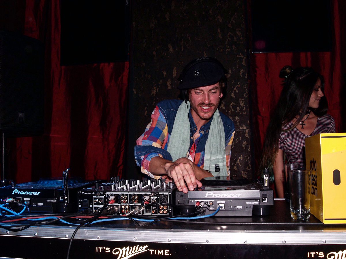 Rotofest's tweet photo. AFTER VIP 2019
@robosonic_music
Interminable noche zapateando con todos los poderes !!!
#Rotofest #Cuenca #2019 #AfterVip https://t.co/uSdBOZYzd9