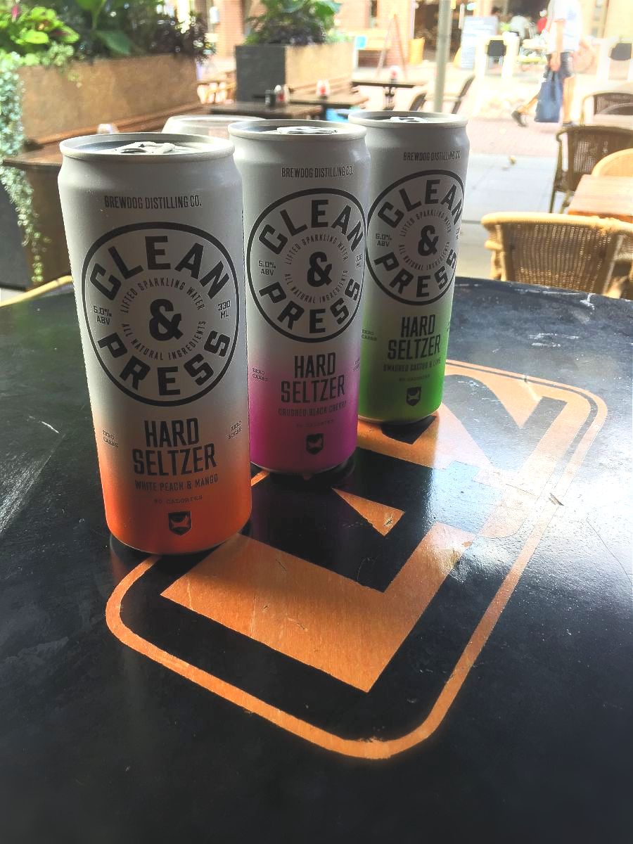 Zonovergoten genieten van de lekkerste biertjes! - mailchi.mp/ebbe0957c7a6/z…