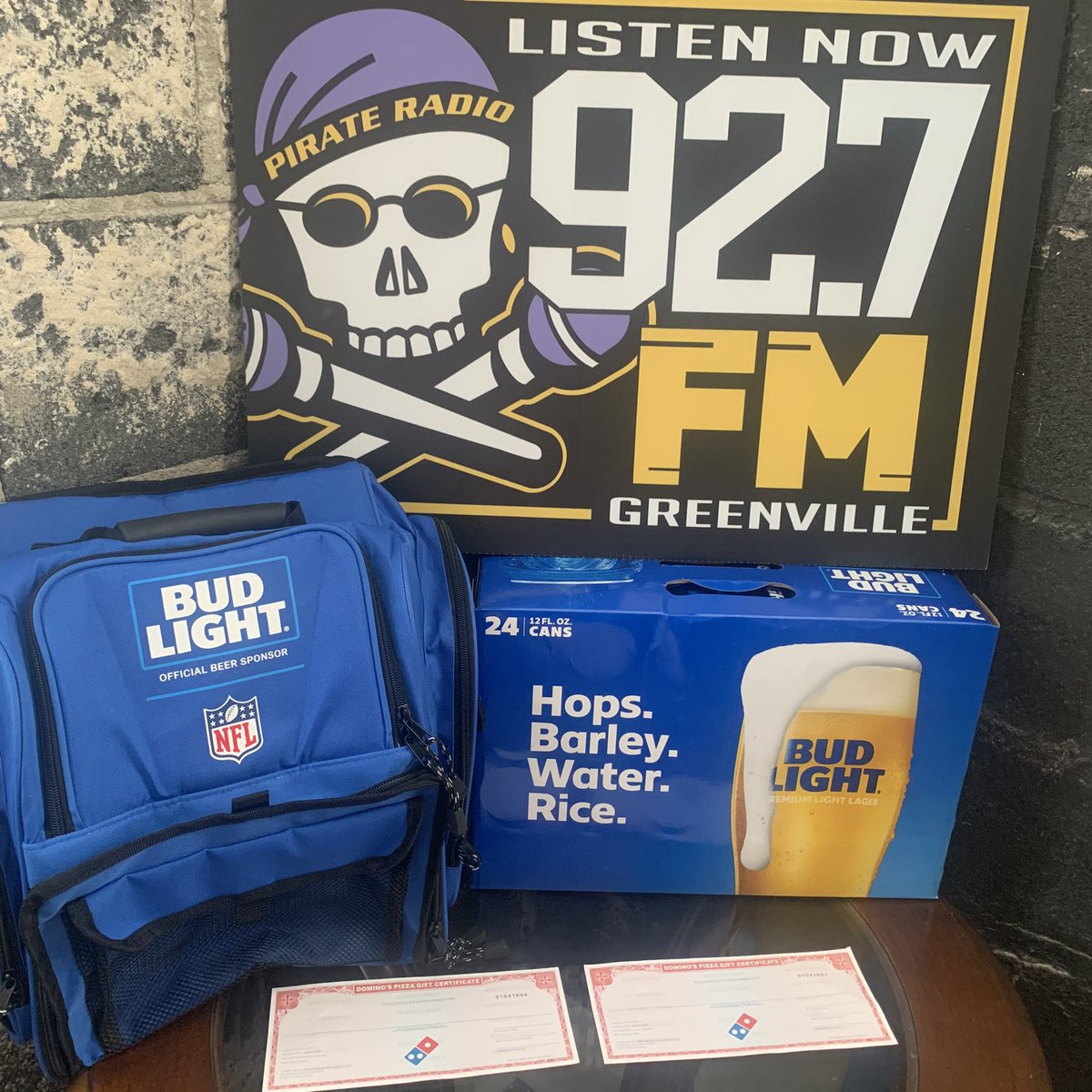 PR927FM's tweet photo. GIVEAWAY ALERT >>>. RT &amp; FOLLOW for a chance to WIN this awesome #FreeBeerFriday prize package from #BudLight &amp; #Dominos (21 &amp; older only) 
#Stations4Winners https://t.co/ou53ldiD9y
