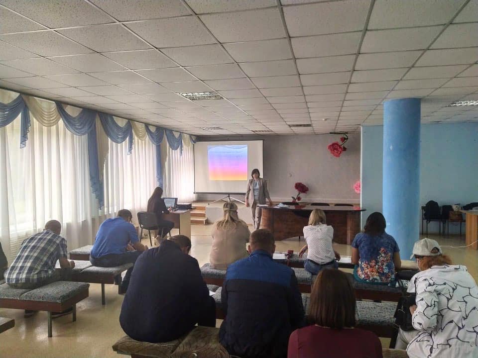 mcx_ul's tweet photo. 13 августа Центром компетенций в сфере сельскохозяйственной кооперации был совершен выезд в посёлок Тереньга Тереньгульского района для проведения выездного семинара https://t.co/64Hmg6SDkC