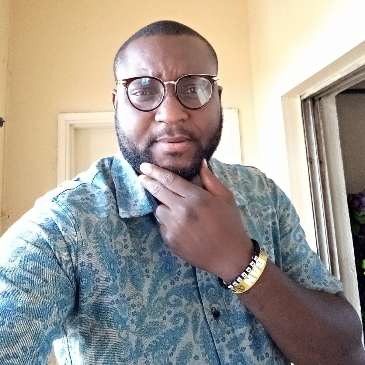 Gabusky101's tweet photo. #NewProfilePic #fridayfloat #ban https://t.co/cENU4oOZ20
