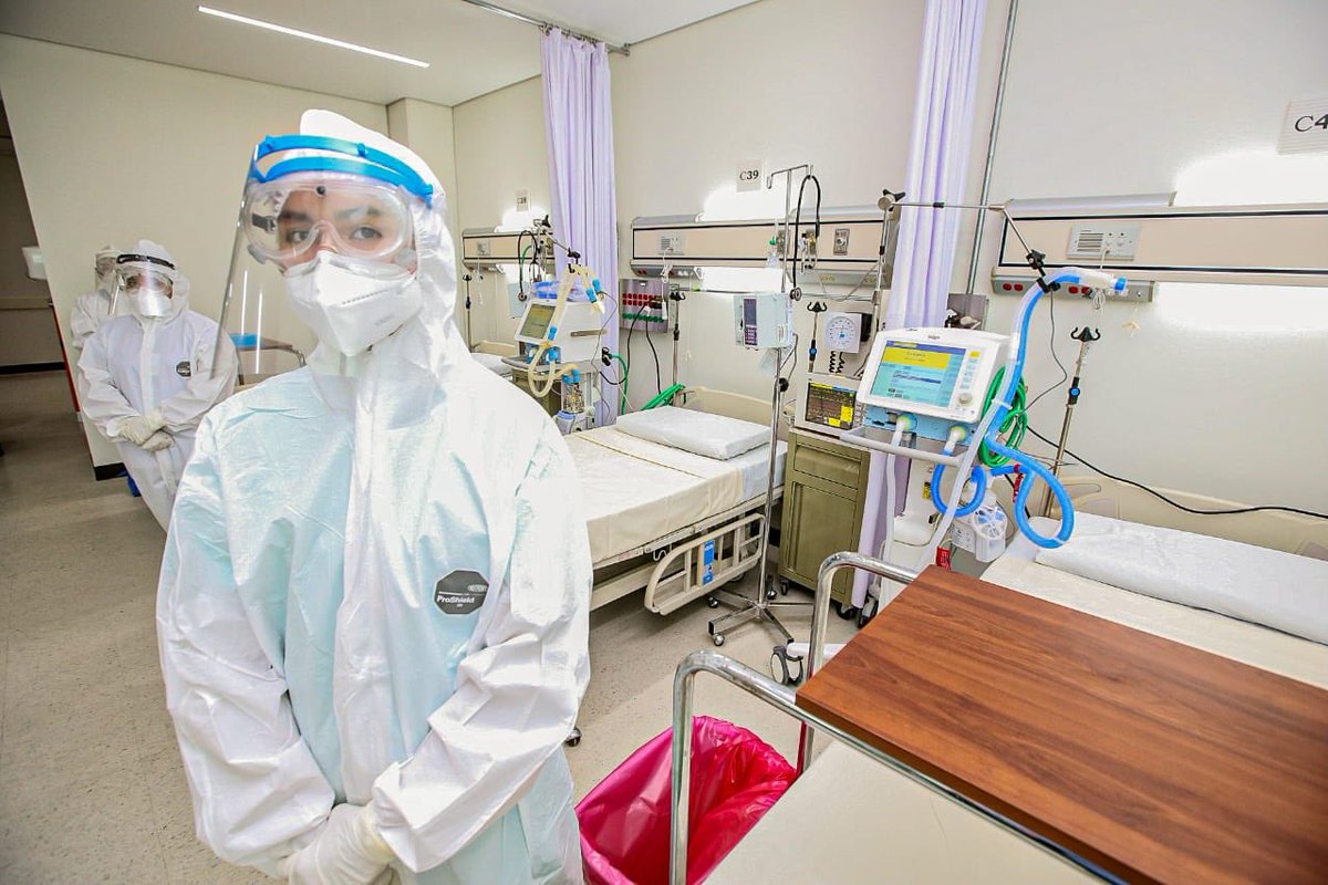 HectorAstudillo's tweet photo. Además de la seguridad, uno de los problemas más difíciles que atraviesa el estado es el de salud a causa del Coronavirus, el cual hemos enfrentado con el apoyo invaluable de @SEDENAmx, @SEMAR_mx, @SSalud_mx, @Tu_IMSS e @ISSSTE_mx. https://t.co/WiywT3bo5m