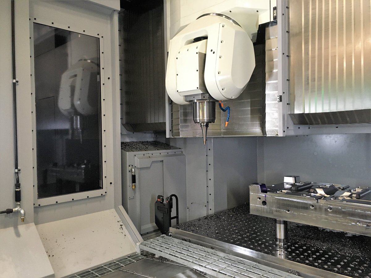 Blum_Novotest's tweet photo. #FridayFromTheField! Another successful #BlumNovotest installation of the LC50-DIGILOG laser #measuring system, this time on a Makino V90S. 

#verticalmachiningcenter
#5axis
#cncmachine
#Makino
#manufacturing
#metrology
#inprocesscontrol
#focusonproductivity
#measureXperts https://t.co/JowGsXLWNW