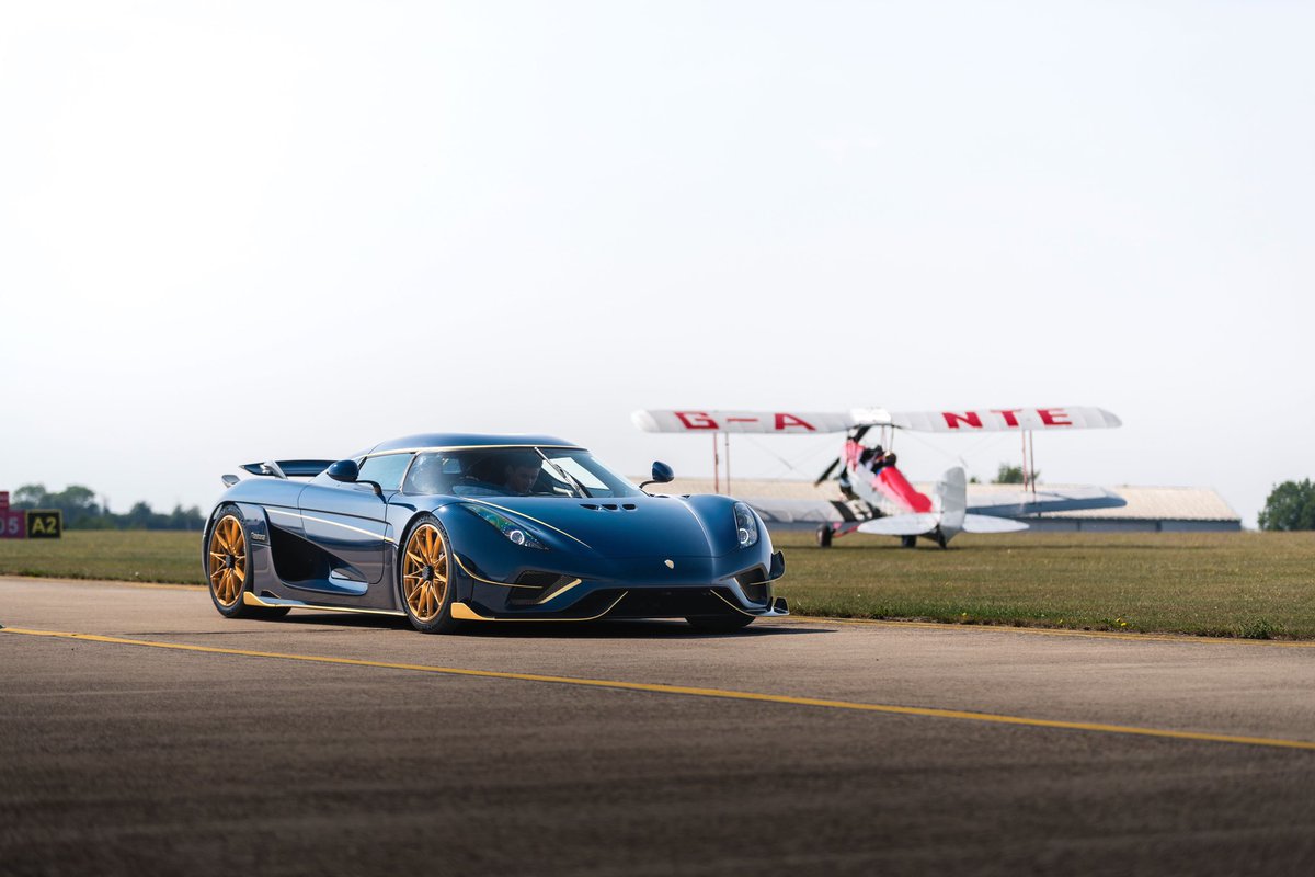 GentlemanRacer's tweet photo. Out in the wild and under the sun, the @koenigsegg Regara looks superb putting some miles in for the SupercarFest #SecretShoot. 🇸🇪 https://t.co/cVOfqqjK3U