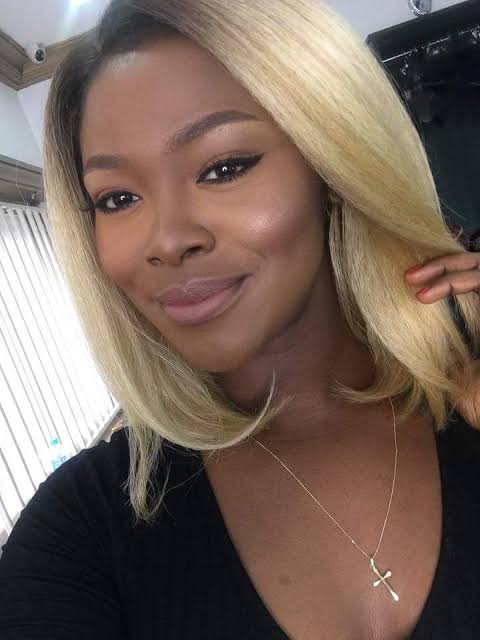 In 2014 ,yanga beauty was born out or Jennifer's passion for beauty wellness and makeup.