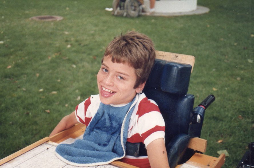 AndrewONielsen's tweet image. I was an @EasterSealsON kid.

They helped me when I was younger and now I want to help kids with physical disabilities like me have a better life.

I’m rappelling down a building in my ♿️ for #DropZone

Any amount helps - $5, $10, $20

Please SPONSOR ME.➡️secure.e2rm.com/registrant/Fun…
