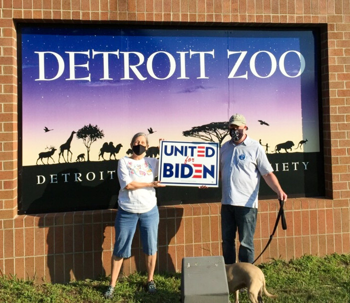 JenMasternak's tweet photo. Latest handoff on the Signs Across America route in Michigan! @BarnstormersUSA 
#SignsAcrossAmerica 
#UnitedForBiden 
#WeWantJoe 
#BidenHarris https://t.co/LwaMIjCw6M