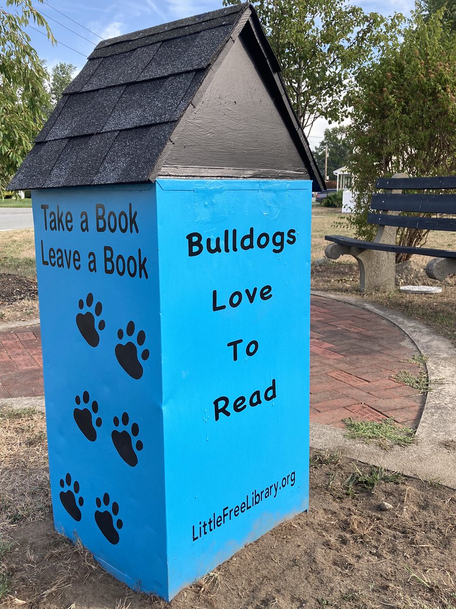 Garden City Elementary School (@gcsbulldogs) on Twitter photo So excited to unveil the Garden City School Little Free Library! Thanks to the Warwick Beacon for the newspaper box donation and to our 5th grade class for the gift. Recycling, reading, and building our community! <a href="/CranstonSchools/">Cranston School Dept</a> <a href="/RhodyBeat/">Rhody Beat</a> <a href="/city_fen/">GardenCityFEN</a> <a href="/LtlFreeLibrary/">Little Free Library®</a> So excited to unveil the Garden City School Little Free Library! Thanks to the Warwick Beacon for the newspaper box donation and to our 5th grade class for the gift. Recycling, reading, and building our community! <a href="/CranstonSchools/">Cranston School Dept</a> <a href="/RhodyBeat/">Rhody Beat</a> <a href="/city_fen/">GardenCityFEN</a> <a href="/LtlFreeLibrary/">Little Free Library®</a>