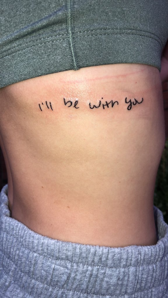 reecethorne_'s tweet photo. forgot to show twit my girls bad handwriting that will forever be on me <3 https://t.co/OVSrTE0xYY