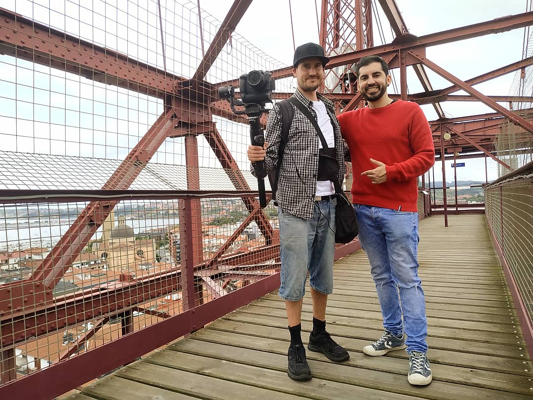 jonreedrap's tweet photo. Último día de rodaje de mi próximo vídeoclip con el gran @xatirounda
Pronto verá la luz 🌅 lo nuevo de #JonReed #hiphop #rap #ElViaje https://t.co/0FJNT86Rh1