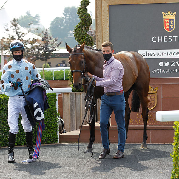 ChesterRaces's tweet photo. Race 2 Results: The #SimplePleasuresChester Nursery Handicap Stakes (Class 4)
🥇Gumdrop
🥈London Palladium
🥉Cuban Breeze

#ChesterRaces
@VisitChester_ I @RichardFahey I @bazmchugh https://t.co/PUq1XhBMWz