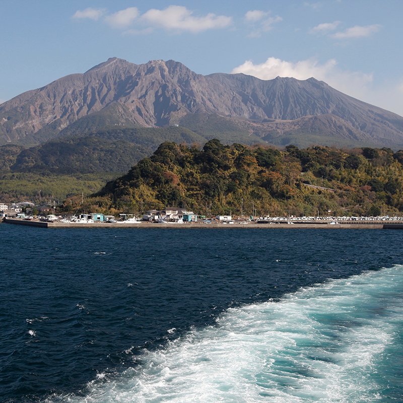 Get away from it all with the latest post on the Discovering Tea blog by François-Xavier Delmas. 👉bit.ly/3fUtZnR