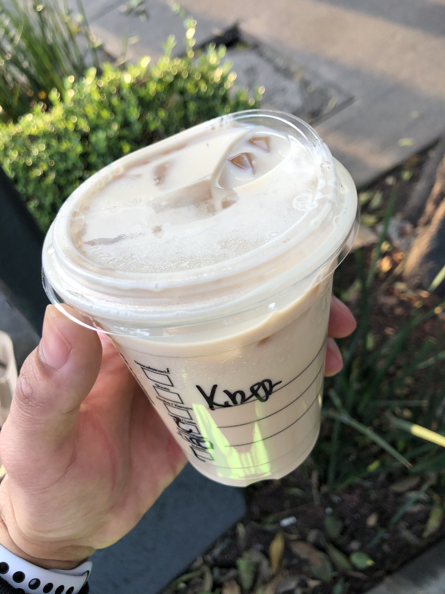 NOMBRE MAL ESCRITO EN STARBUCKS | TWITTER