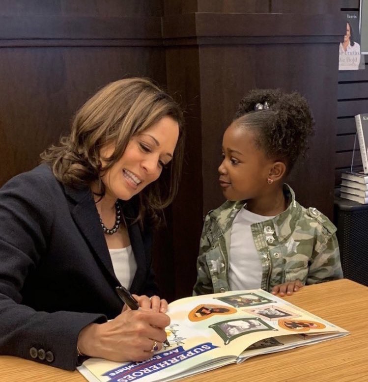 10/ Biden wanted someone ready to take over on Day 1 if needed. Harris sits on the senate intelligence, budget, homeland security and judiciary committees. She’s the highest ranking black woman ever elected to office  https://www.buzzfeednews.com/amphtml/emmaloop/kamala-harris-intelligence-committee-russia-republicans-2020