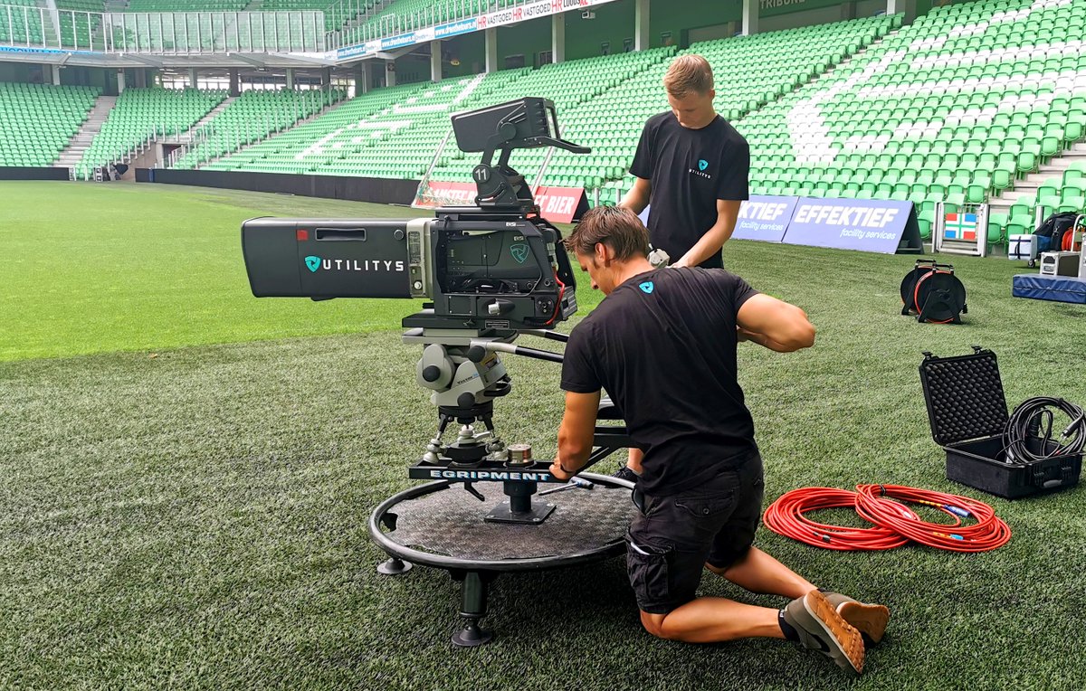 UtilitysNL's tweet photo. De Euroborg is vanavond het decor voor een oefenwedstrijd tussen @fcgroningen en @PECZwolle. En wij mogen die in beeld brengen voor @sport_noord!

#fcgroningen #peczwolle #euroborg #meercamera #live #utilitys https://t.co/3Kn2xXj9qn