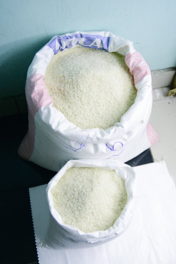 Ndaba020's tweet photo. Welcome your weekend with the sweet,Aromatic Mwea Pishori for just ksh 160/kg and delivery done to your doorstep. Call/WhatsApp 0740733724. #NiDoshi #Vijanatunaweza #FridayMotivation Sauti sol #spotitstopit #NewsGang @HalisiGrocery #Mutahisweepskemsa Benson Mutura https://t.co/INRjQkvpQQ