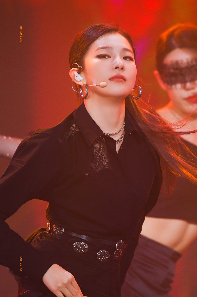 hypertwist_'s tweet photo. 200813 SOBA #슬기 #seulgi 🏹
• 𝖒𝖆𝖞 𝖌𝖔𝖉 𝖍𝖆𝖛𝖊 𝖒𝖊𝖗𝖈𝖞 𝖚𝖕𝖔𝖓 𝖒𝖞 𝖊𝖓𝖊𝖒𝖎𝖊𝖘?
• 𝖇𝖊𝖈𝖆𝖚𝖘𝖊 𝖎 𝖜𝖔𝖓’𝖙. https://t.co/IpXcGonicN
