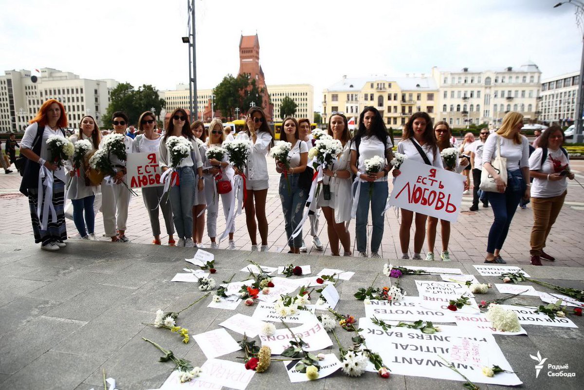 Women in white brought protest posters with texts like: “We want political prisoners back”, “Stop tortures” and “Fair elections”