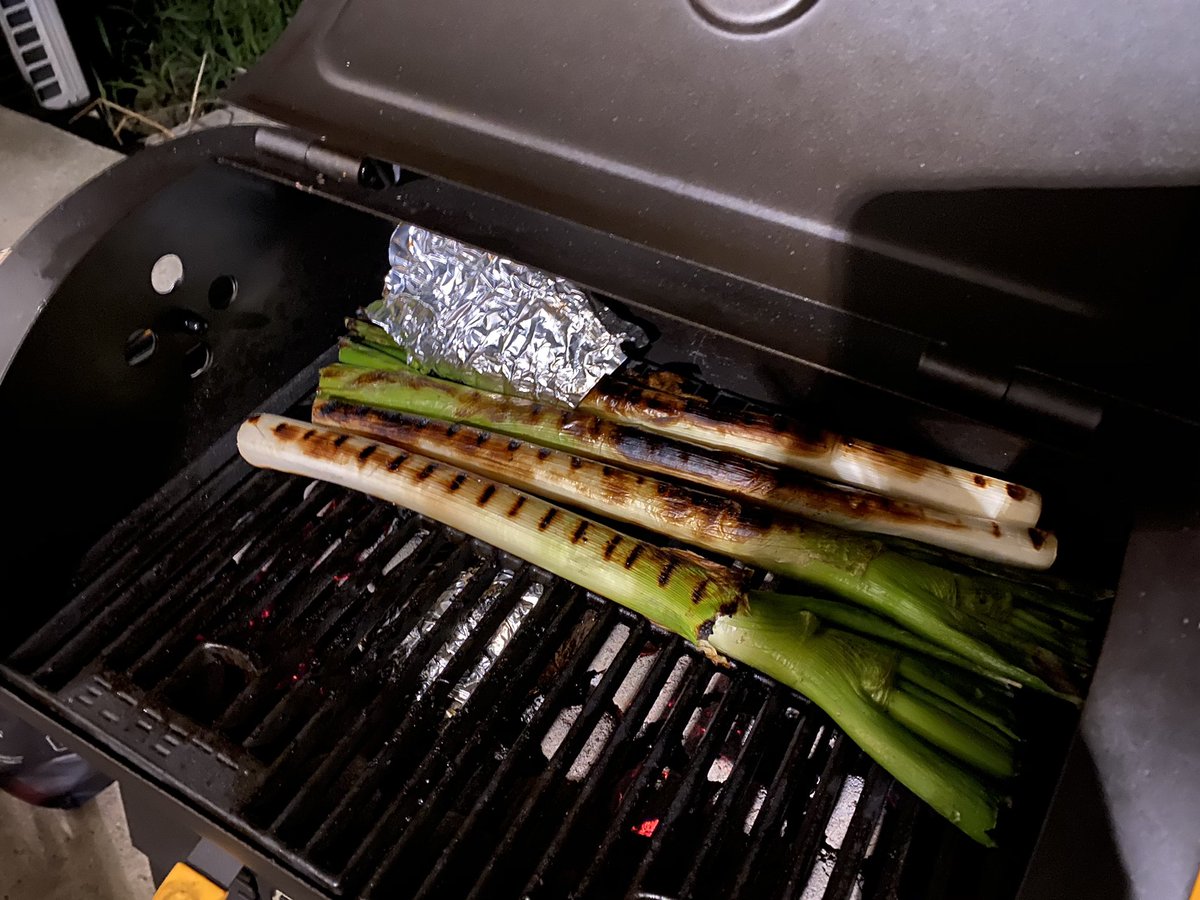 FreedomKitchen's tweet image. 12時までネギを焼いて待ってます。