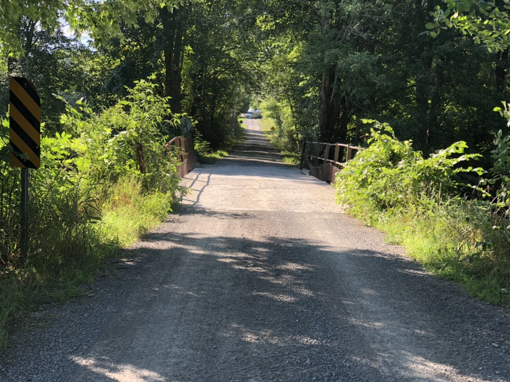 stonemillschief's tweet photo. 3 reasons why transport trucks need to follow designated detour routes Teskey Rd will be closed for removal. @LandACounty @OPP_ER  @stonemillsfd https://t.co/UHWIvgCS1C